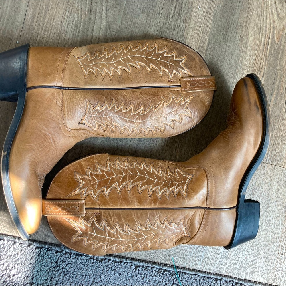 Tan Western Cowboy Boots
